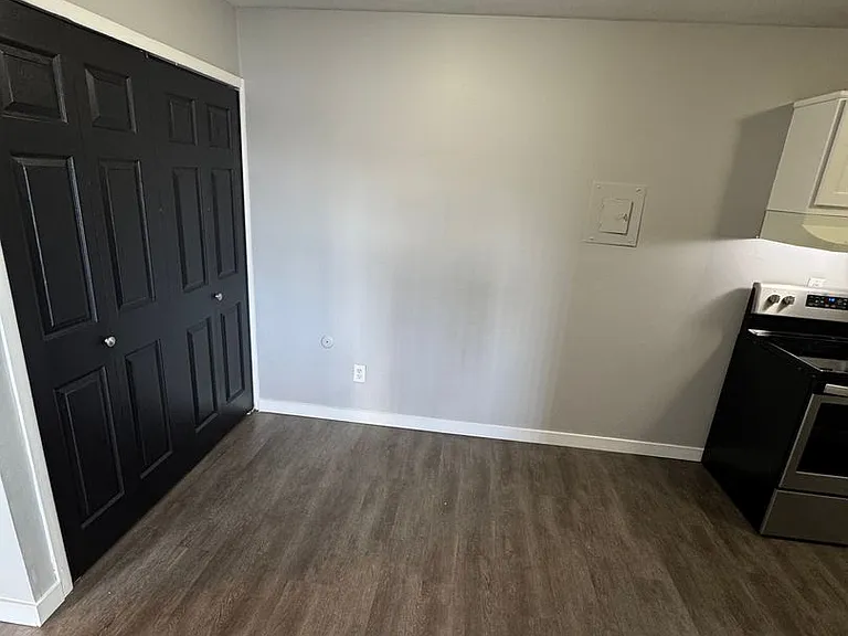 5680 Pardee — Photo 12