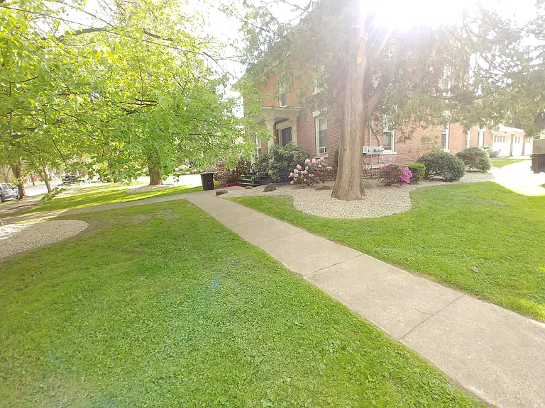 188 N Main St #B — Photo 29