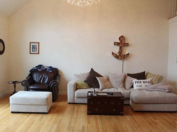 4th image of 629 White Cliff Dr #629