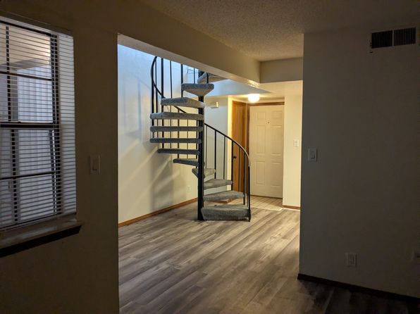 318 La Veta Dr NE #2