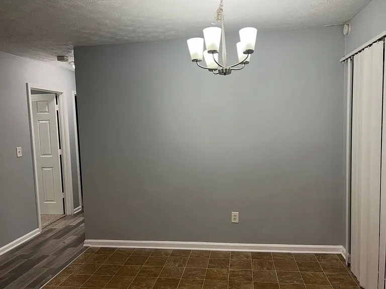 94 Burnham Dr — Photo 11