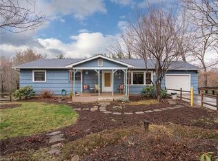 215 Padgettown Rd, Black Mountain, NC 28711