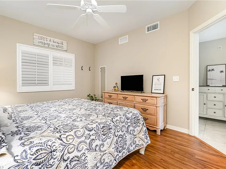 10020 Maddox Ln #210 — Photo 12