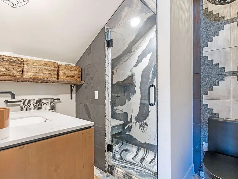 110 Mountain Meadow Rd — Photo 8