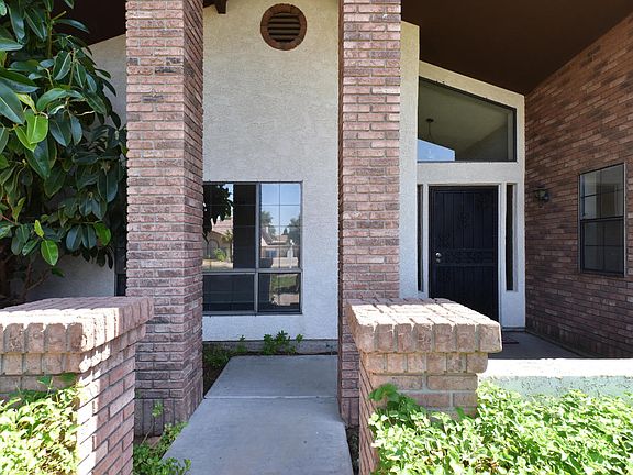 5th image of 1624 E Glade Ave