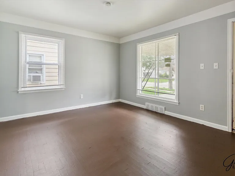 21320 La Salle Blvd — Photo 6
