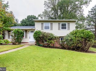 5604 Hilldale Dr, Alexandria, VA