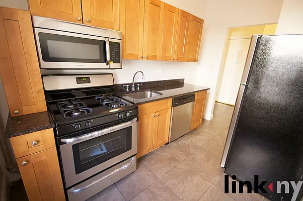 Rented by Link NY Realty | media 13