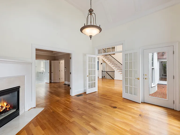 2373 Bronze Oak Ln — Photo 21