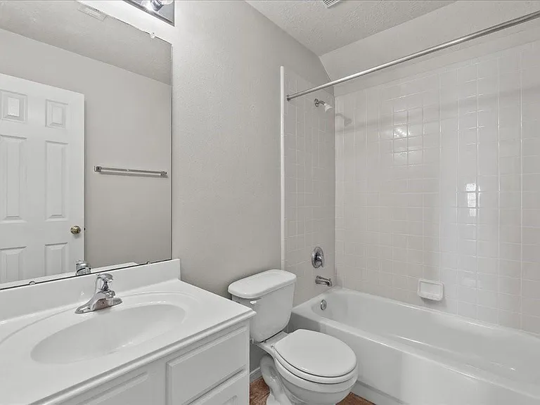 7535 Park Bend Ln — Photo 19