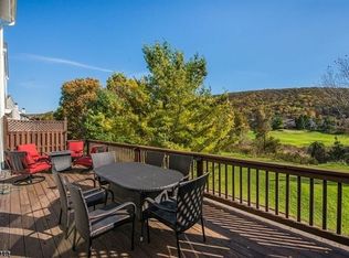 29 Aspen Ct, Hardyston, NJ 07419