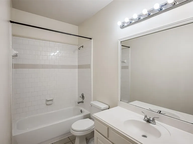 3402 Caloway Ct — Photo 21
