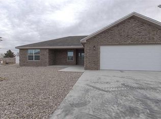 2107 Mockingbird Ln, Portales, NM 88130