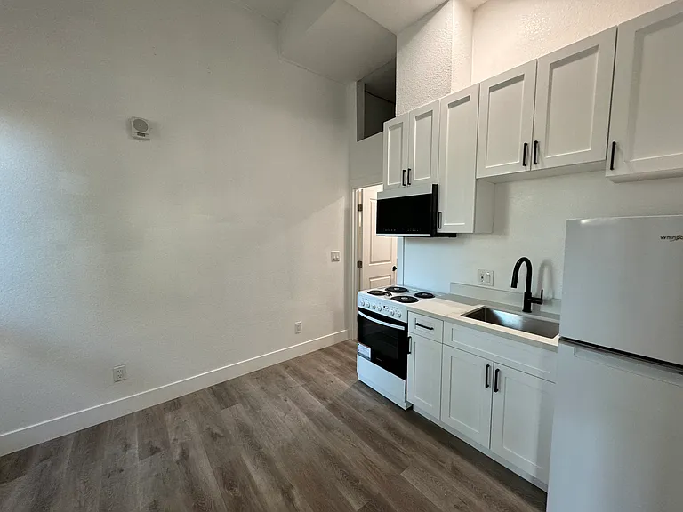 420 W San Fernando St #11 — Photo 11