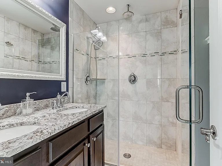 1447 Decatur St — Photo 7