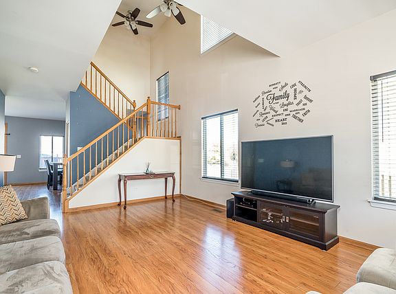 5th image of 2626 Stowe Ct
