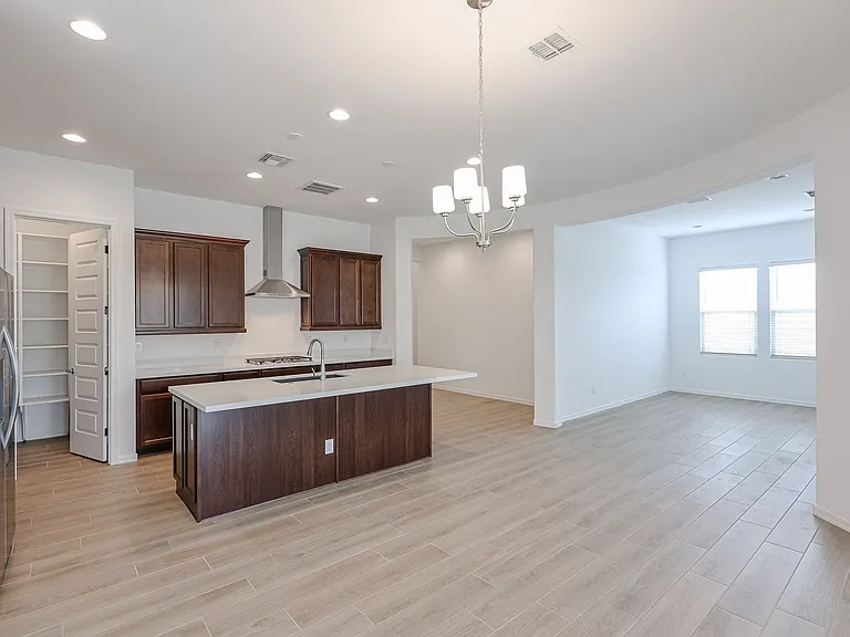 7665 W Smoketree Dr — Photo 8