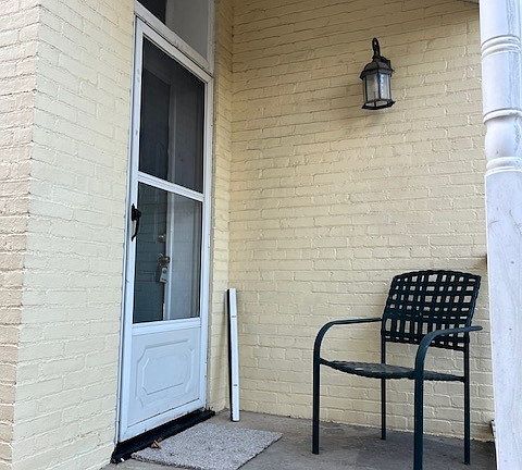 2nd image of 665 Oak Hill Ave APT 1