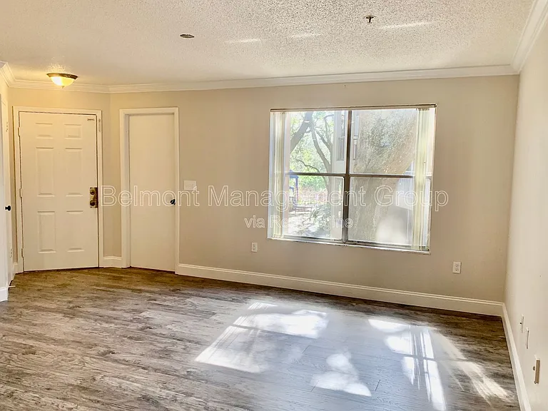 958 Salt Pond Pl #204 — Photo 2