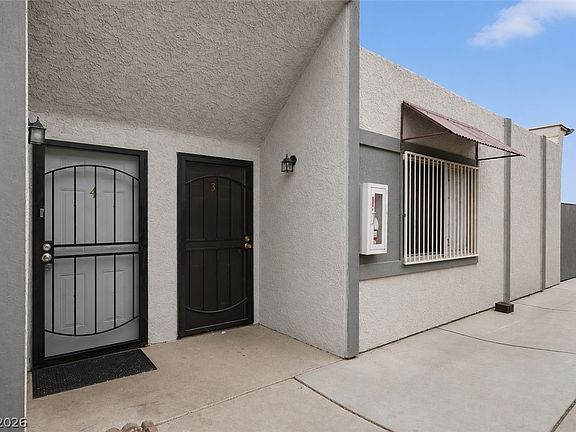 2nd image of 6148 Camino De Rosa Dr
