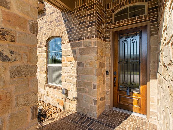 4th image of 15375 Westland Gate Dr