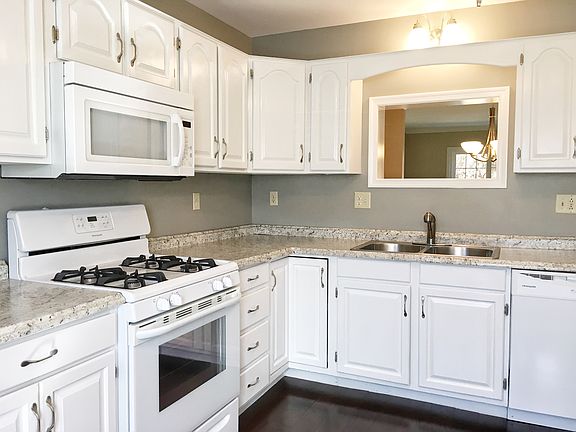 Kitchen Remodeled and New Ap