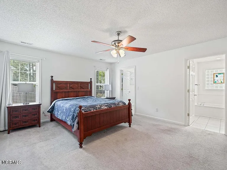 195 Adams Cir — Photo 11