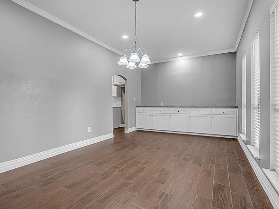 4th image of 25703 Old Carriage Ln