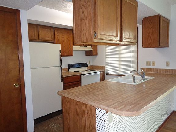 5th image of 2301 Southwood Pl