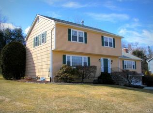 63 Stable Ridge Rd, Monroe, CT 06468