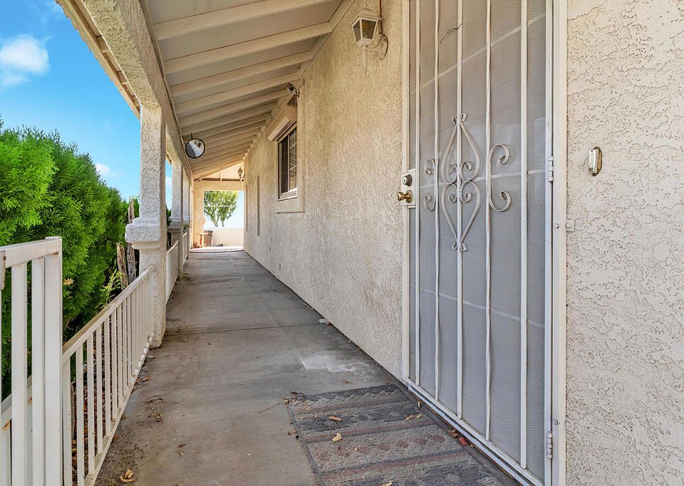 1st image of 68480 Hacienda Dr