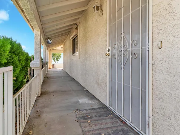 68480 Hacienda Dr, Desert Hot Springs, CA 92240