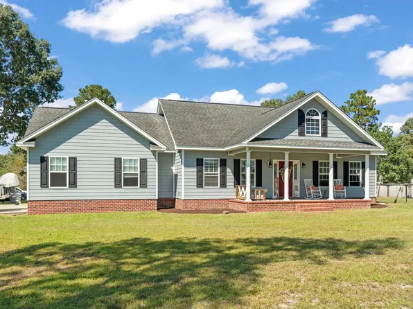 1606 Oak Lawn Dr., Aynor, SC 29511