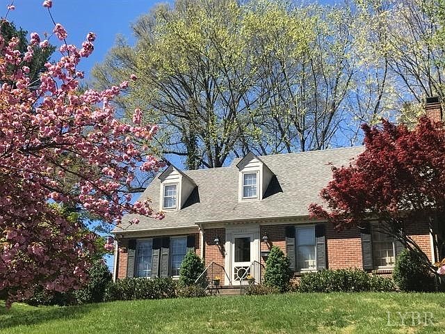 1st image of 1215 Greenway Ct