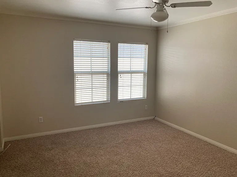 1668 Julia Way — Photo 10