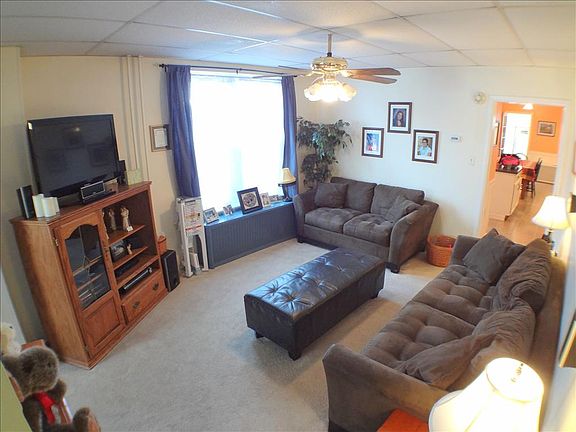 5th image of 230 E 20th St