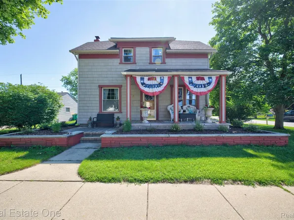 4 N Church St, Ortonville, MI 48462