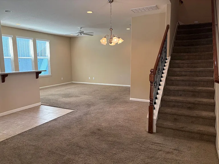 2051 Virginia Lake Way — Photo 2