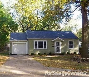 New exterior
						:
						All new roof, siding and windows!