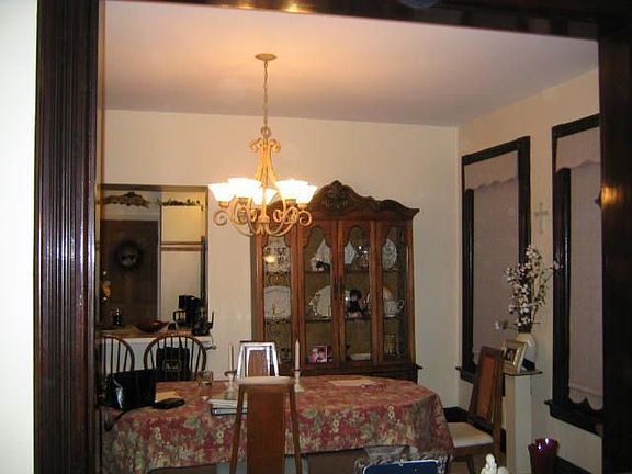 Elegant Dining room