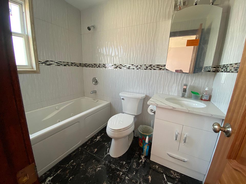 1st image of 3274 Giegerich Pl #1