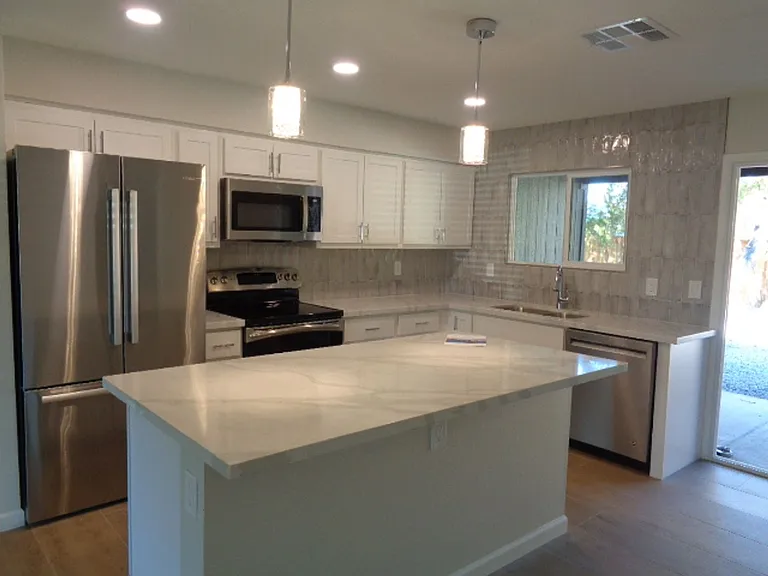 1846 W Portobello Ave — Photo 5