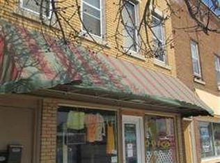 4 W Fulton St, Edgerton, WI 53534