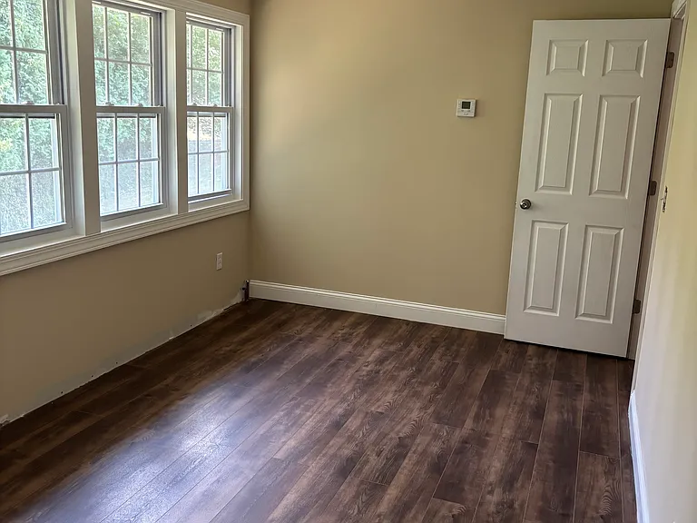 Additional Room for office or den