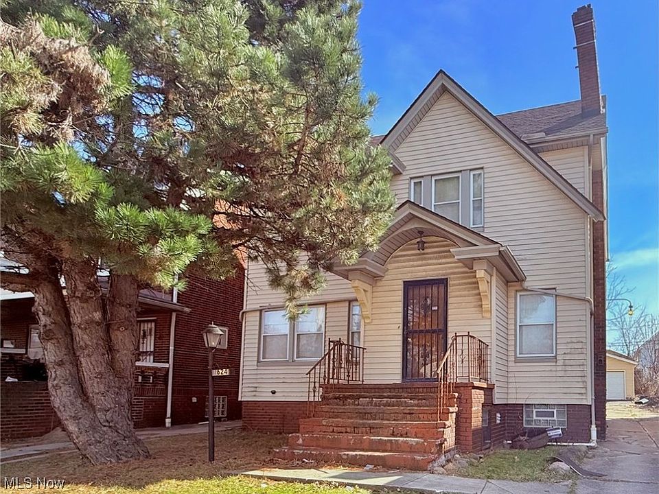 1st image of 11624 Farringdon Ave