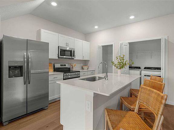 3rd image of 4968 SW 83rd Pl