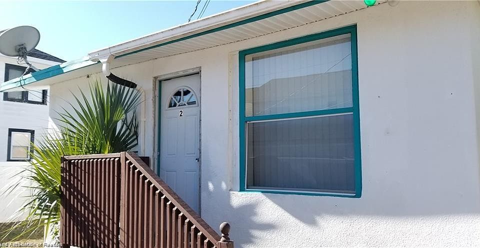 1st image of 1884 Lakeview Dr #2
