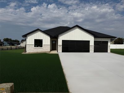 803 Carly Ln, Prairie City, IA, 50228