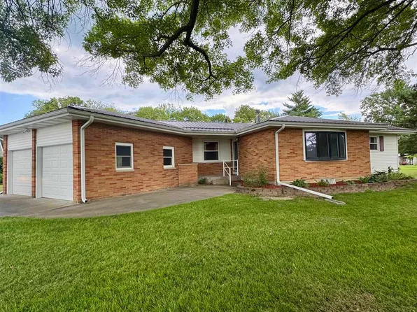 13186 Cedar Hills Dr, Burlington, IA 52601