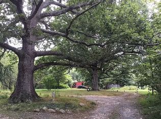 12126 Mountain Rd, Lovettsville, VA 20180